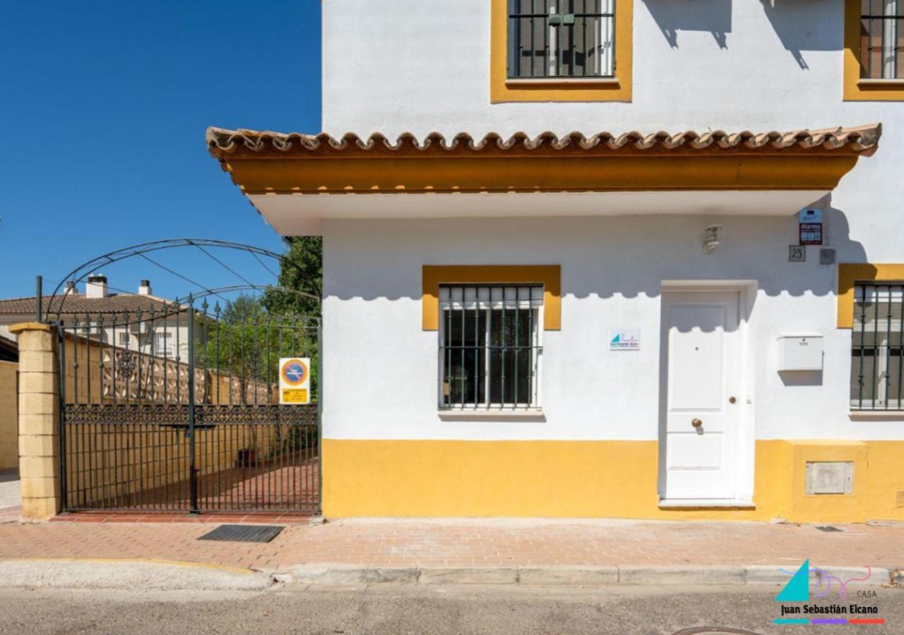 Casa Juan Sebastian Elcano Gelves Екстериор снимка